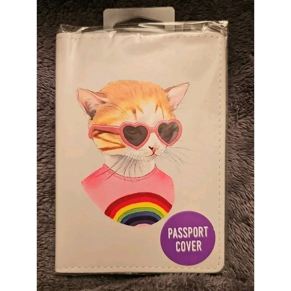 Berkley Bestiary Rainbow Kitten Passport Cover & 2 Mini Notebooks Galison